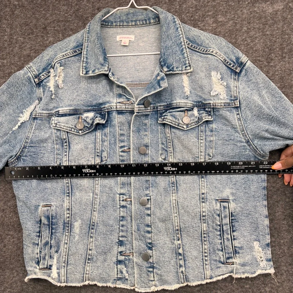 Xhilaration Womens Acid Wash Distressed Denim Jacket Light Blue Raw Hem Large